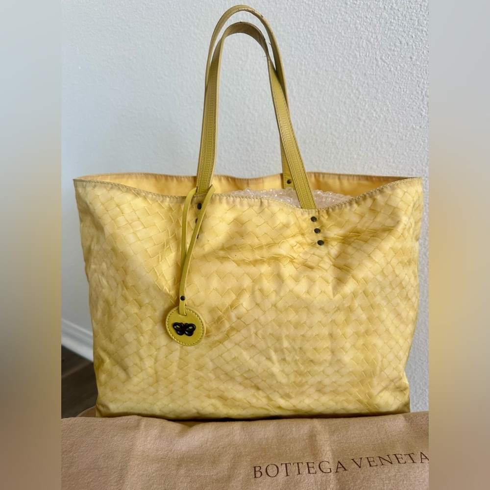 Bottega Veneta Yellow Woven Leather Tote - Picture 3 of 16
